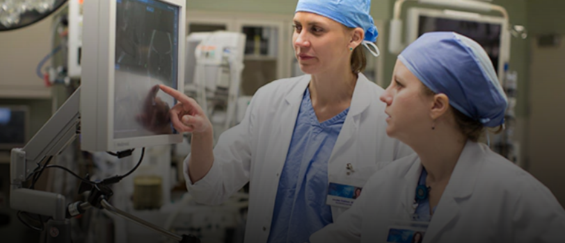 two female doctors discussing